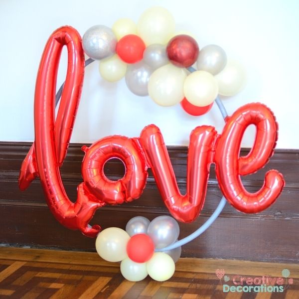 Love - Small balloon Hoop design